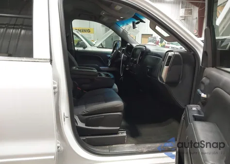 2018 Chevrolet Silverado 1500 1Lt z USA, uszkodzony, nr VIN 3GCPCREC8JG298310